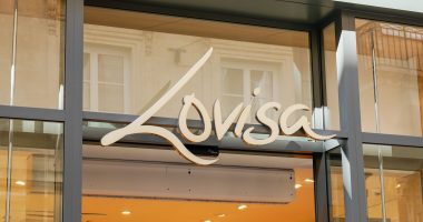 Lovisa logo in Bordeaux